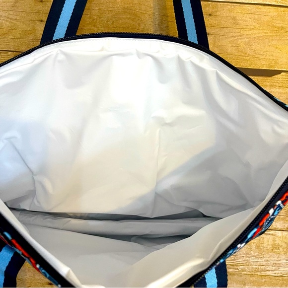 Vera Bradley Cooler Tote Marrakesh NWT - Picture 5 of 6